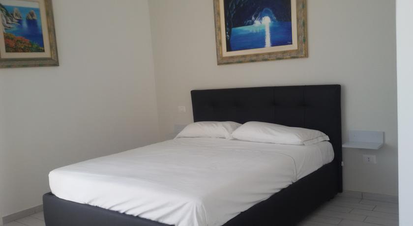 Top Floor Rentrooms Napoli Pokoj fotografie