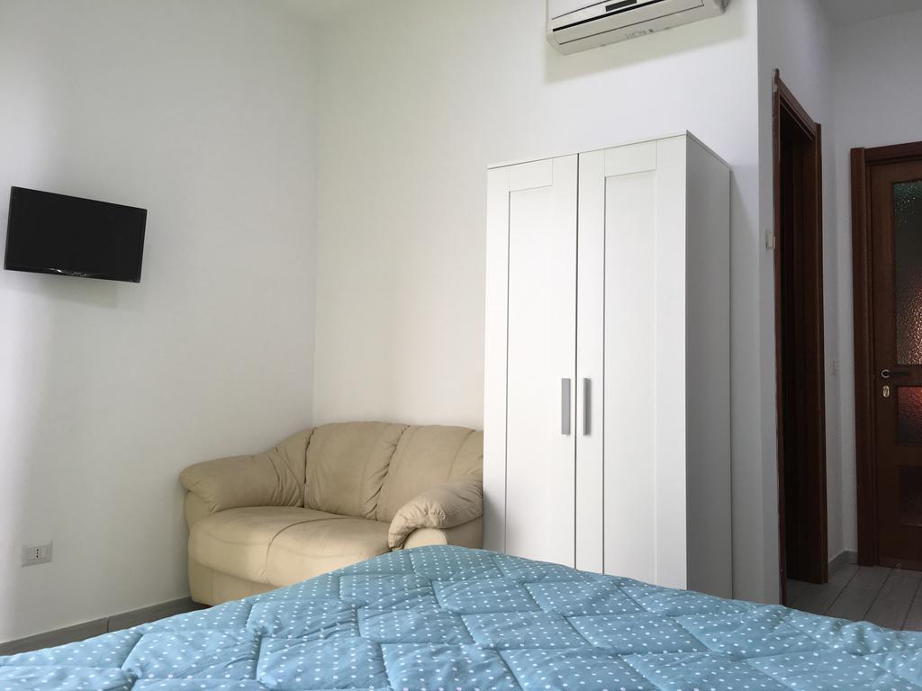 Top Floor Rentrooms Napoli Pokoj fotografie